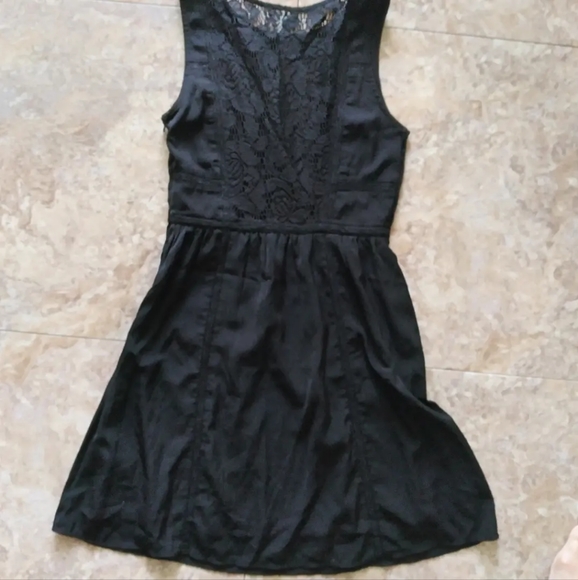 American Eagle Outfitters Black Crochet Lace Back sleeveless mini dress, size 00 - Picture 2 of 8